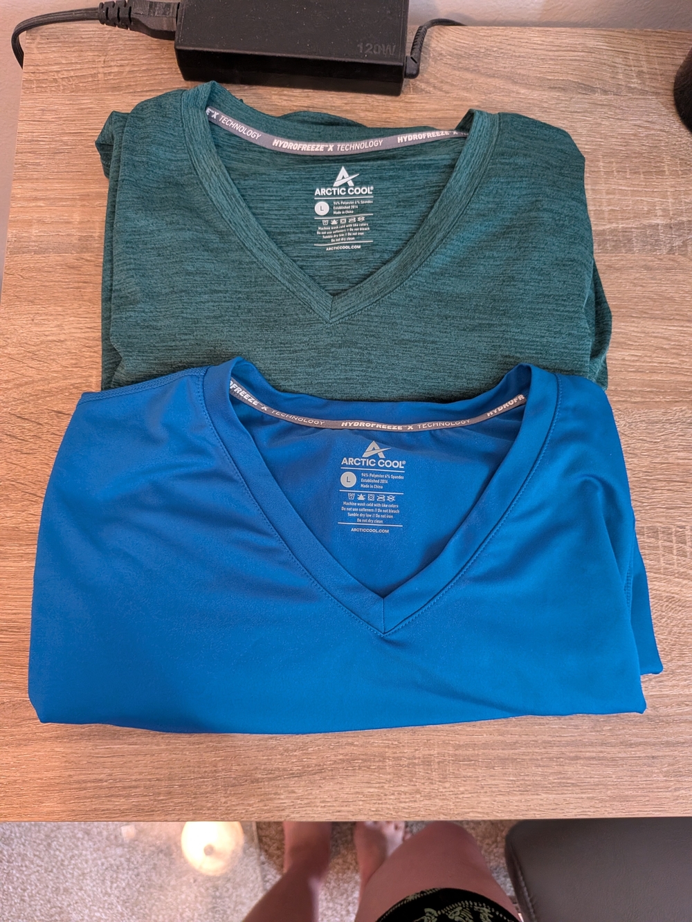 Lot of 2 Arctic Cool Long Sleeve Shirts Large Blue Heather Green V-Neck Cooling